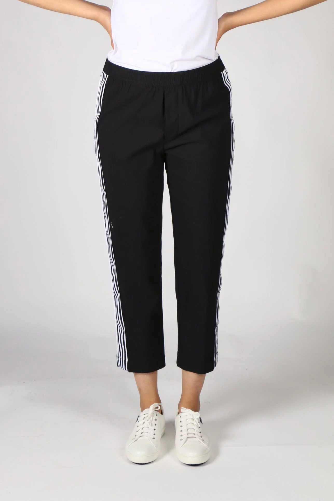 Acrobat Cambridge Pant By Verge In Black 3 Acrobat Cambridge Pant By Verge In Black