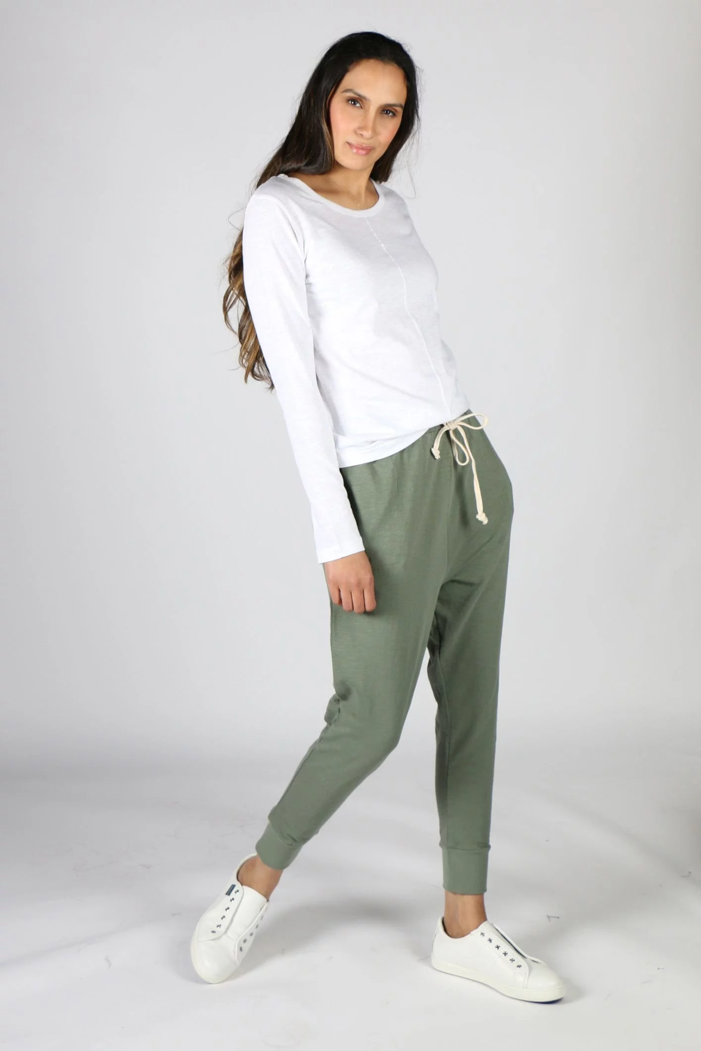 Robb & Lulu New York Tee In White 5 Robb & Lulu New York Tee In White - Image 3