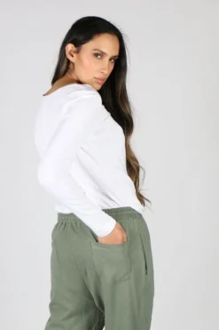 Robb & Lulu New York Tee In White 9 Robb & Lulu New York Tee In White -MOS Clothing Shop d0130384ca2c23690352c5941e131fe86d383eee