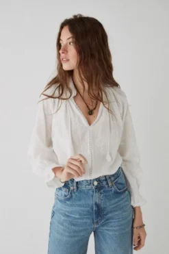 Maison Hotel Gala Shirt In White 9 Maison Hotel Gala Shirt In White -MOS Clothing Shop gala white3
