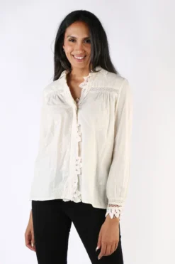 Maison Hotel Eolia Shirt In Ecru