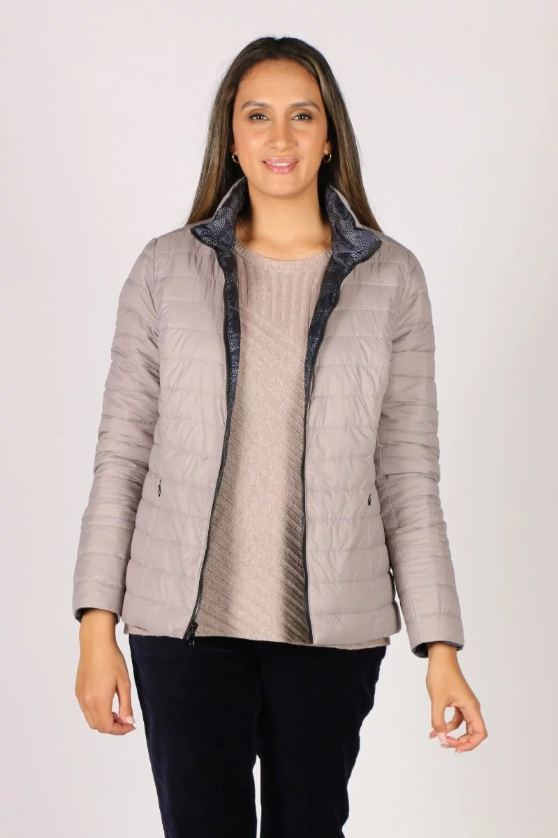 Sabena Reversible Hooded Puffer Jacket In Spot 6 Sabena Reversible Hooded Puffer Jacket In Spot - Image 4