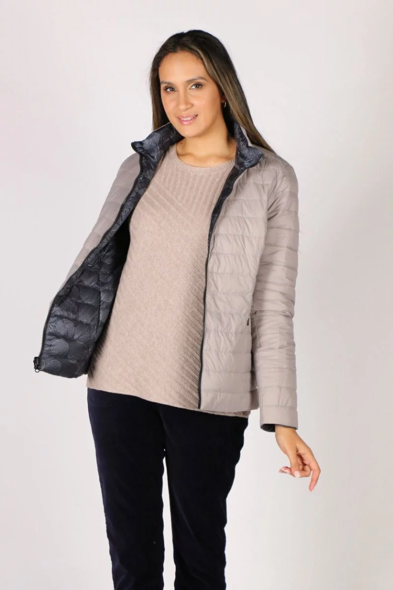 Sabena Reversible Hooded Puffer Jacket In Spot 5 Sabena Reversible Hooded Puffer Jacket In Spot - Image 3