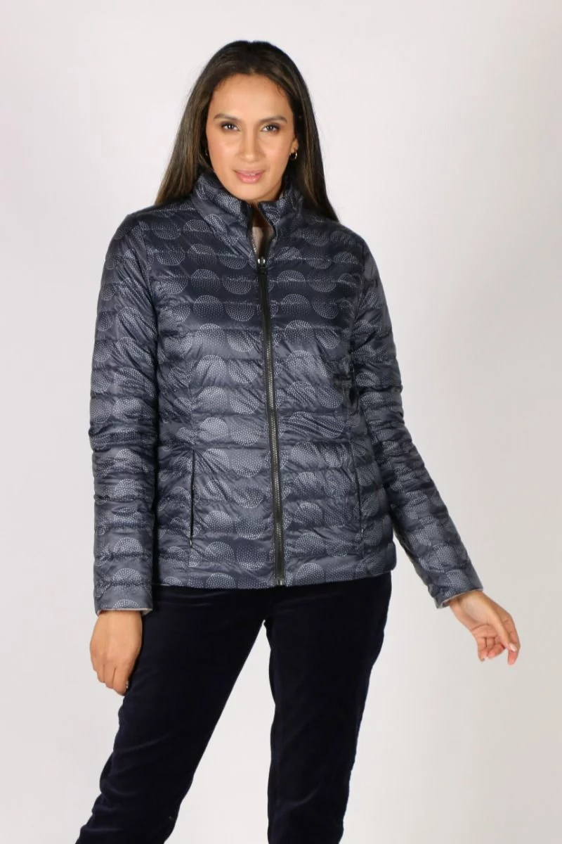 Sabena Reversible Hooded Puffer Jacket In Spot 4 Sabena Reversible Hooded Puffer Jacket In Spot - Image 2