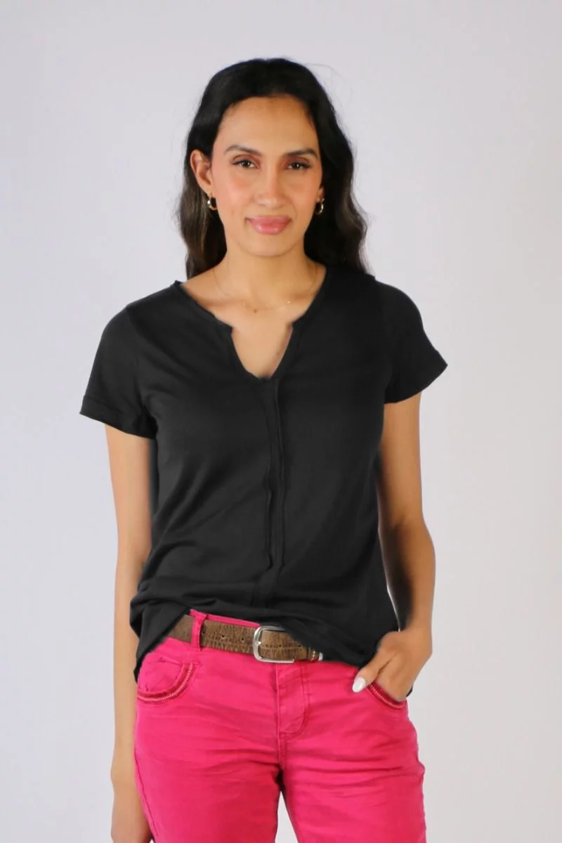 Zaket & Plover Raw Hem Tee In Black 3 Zaket & Plover Raw Hem Tee In Black